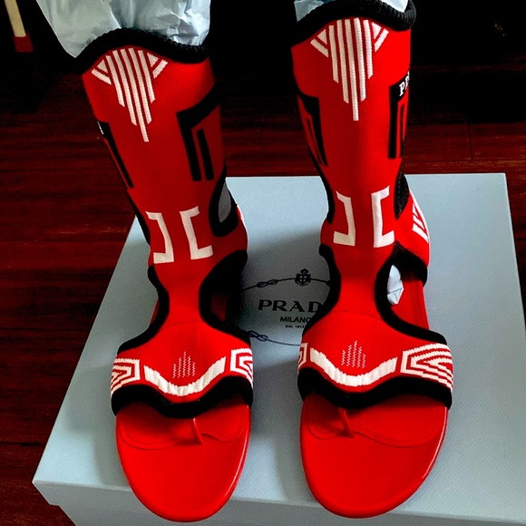 NWT,with box shoe bag.Size 38 1/2 Color Red white and black - Picture 1 of 10